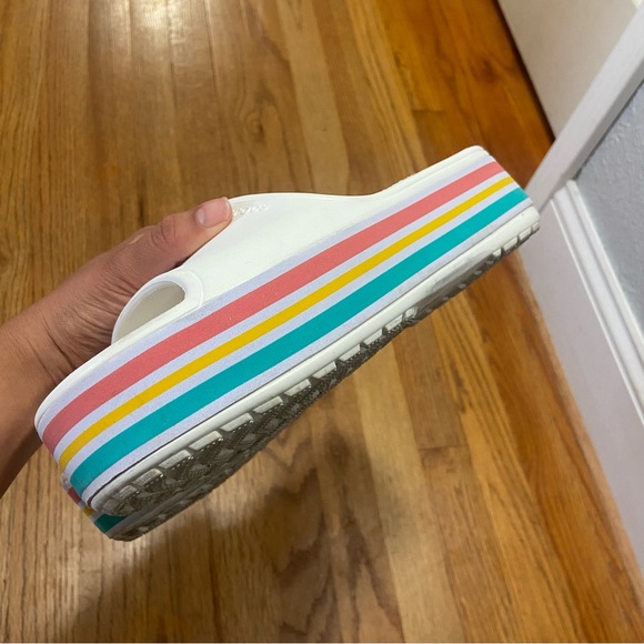 Crocs Rainbow Platform Slide - Picture 4 of 5